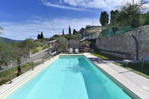 Apt in villa con sauna, piscina e campo da sport, Torri Del Benaco